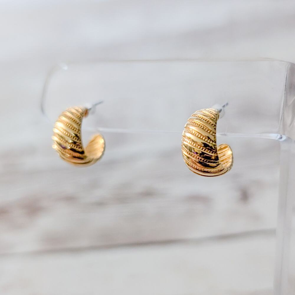 Vintage Earrings for Pierced Ears Dainty Gold Tone Curved